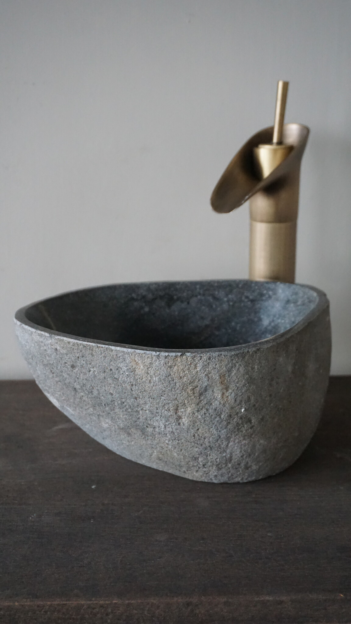 Rene Houtman Kleine Stenen Waskom + Spoelgat | H13 x B27 x D23 cm