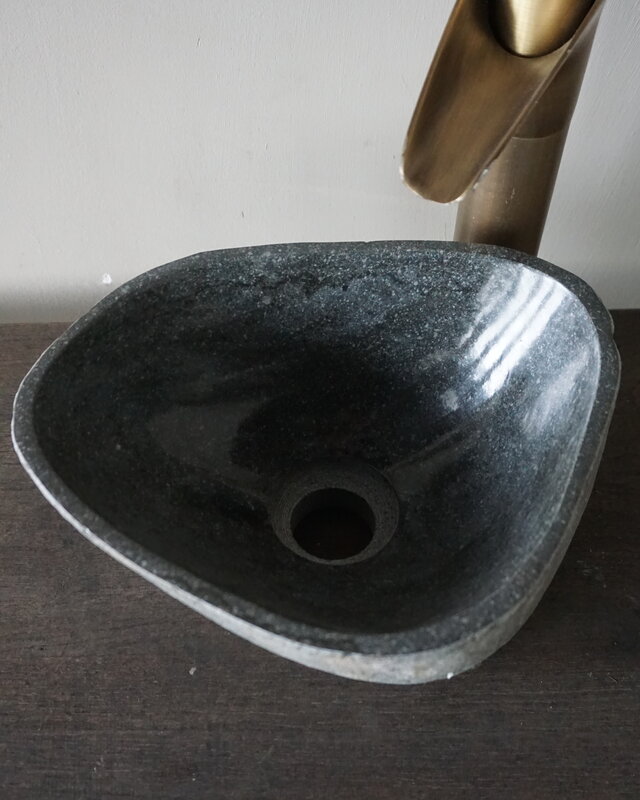 Rene Houtman Kleine Stenen Waskom + Spoelgat | H13 x B27 x D23 cm