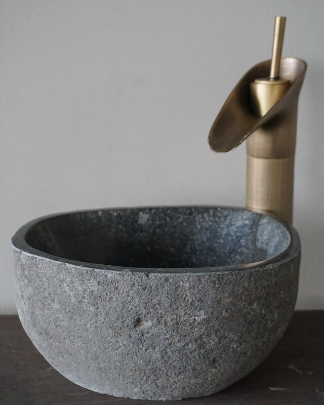 Rene Houtman Kleine Stenen Waskom + Spoelgat | H13,5 x B25 x D20 cm