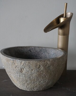 Rene Houtman Kleine Stenen Waskom + Spoelgat | H13 x B26 x D20 cm
