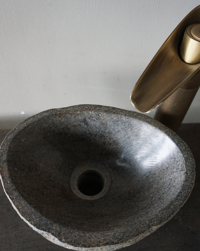 Rene Houtman Kleine Stenen Waskom + Spoelgat | H13 x B26 x D20 cm