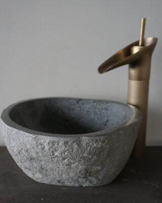 Rene Houtman Kleine Stenen Waskom + Spoelgat | H13,5 x B28 x D28 cm