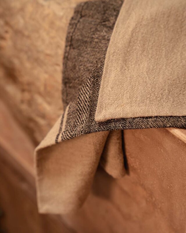 Bazar Bizar Antwerp The Linen Moody keukendoek - naturel zwart - 50x70 cm