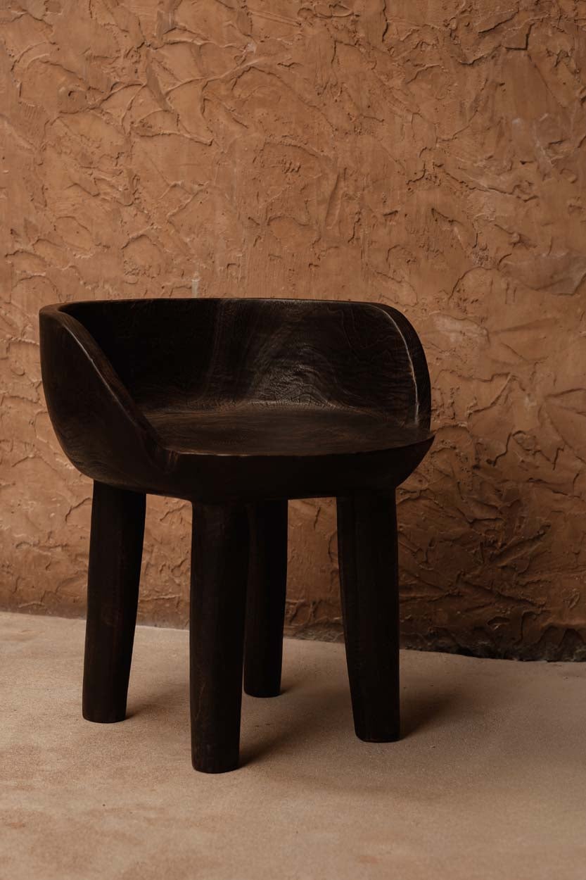 Bazar Bizar Antwerp The Sit Happens lage stoel - donkere walnoot