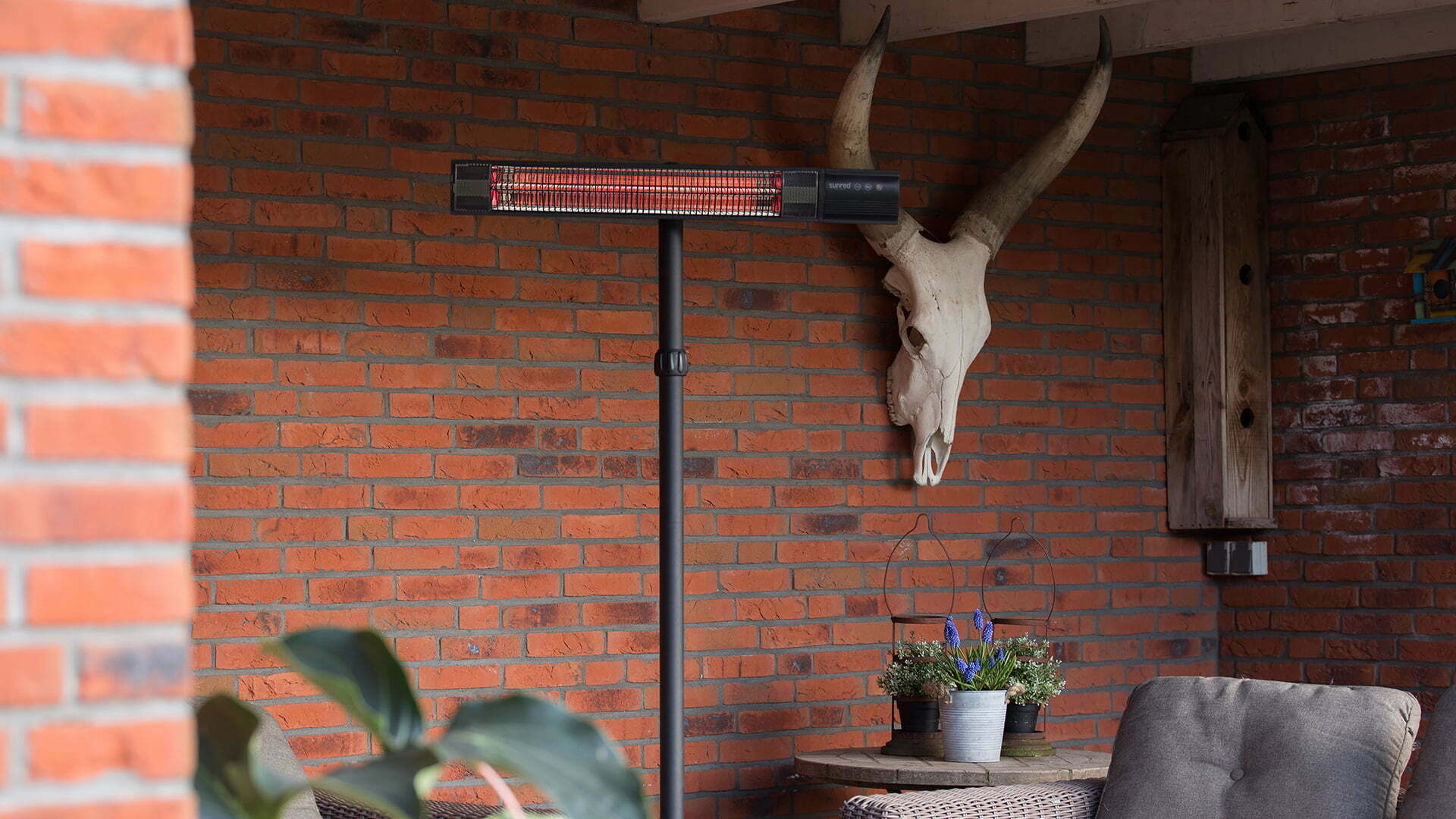 SUNRED Terrasverwarmer Donker staand zwart 2500 watt