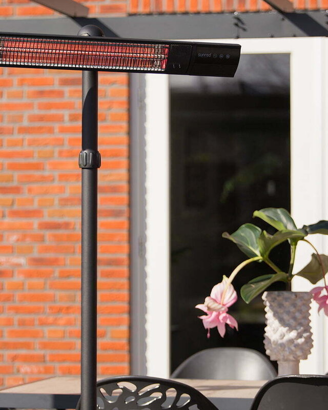 SUNRED Terrasverwarmer Donker staand zwart 2500 watt
