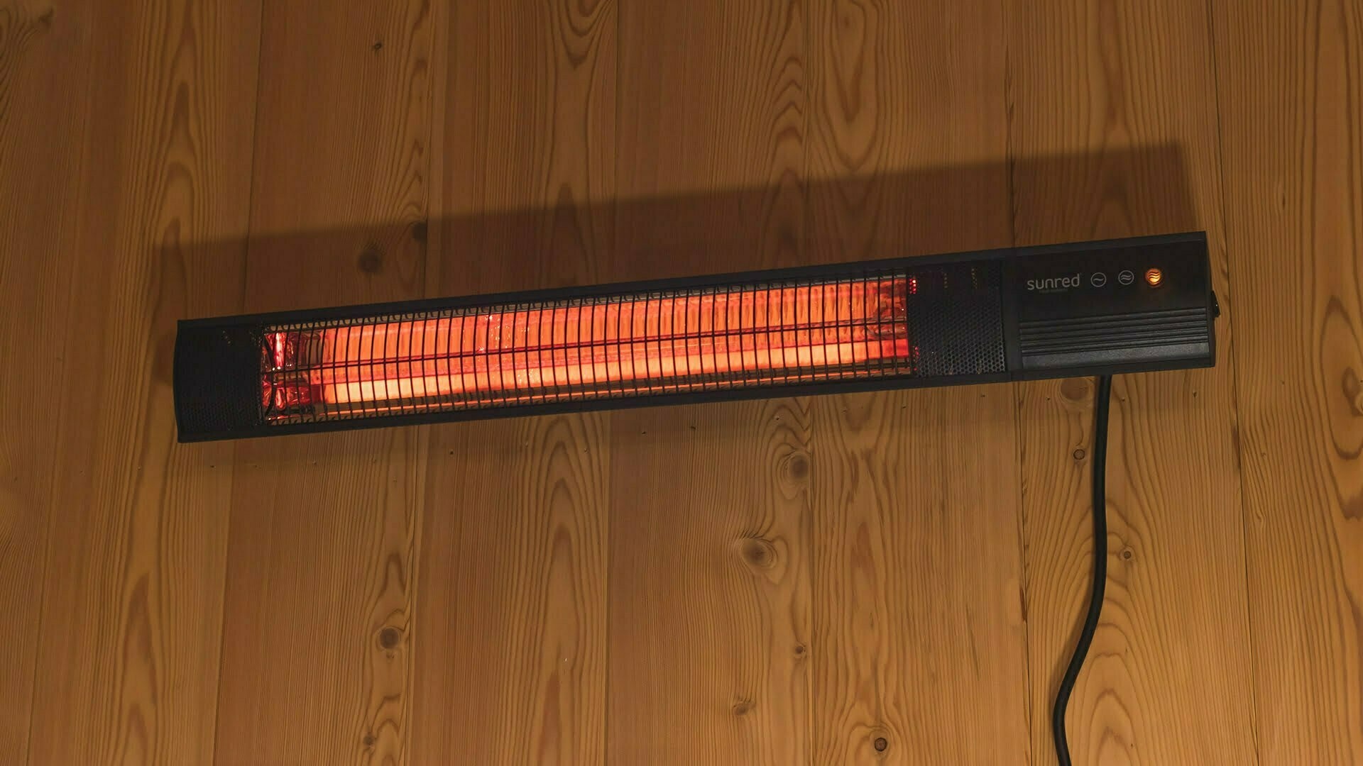 SUNRED Terrasverwarmer Donker wandmodel zwart 1500 watt