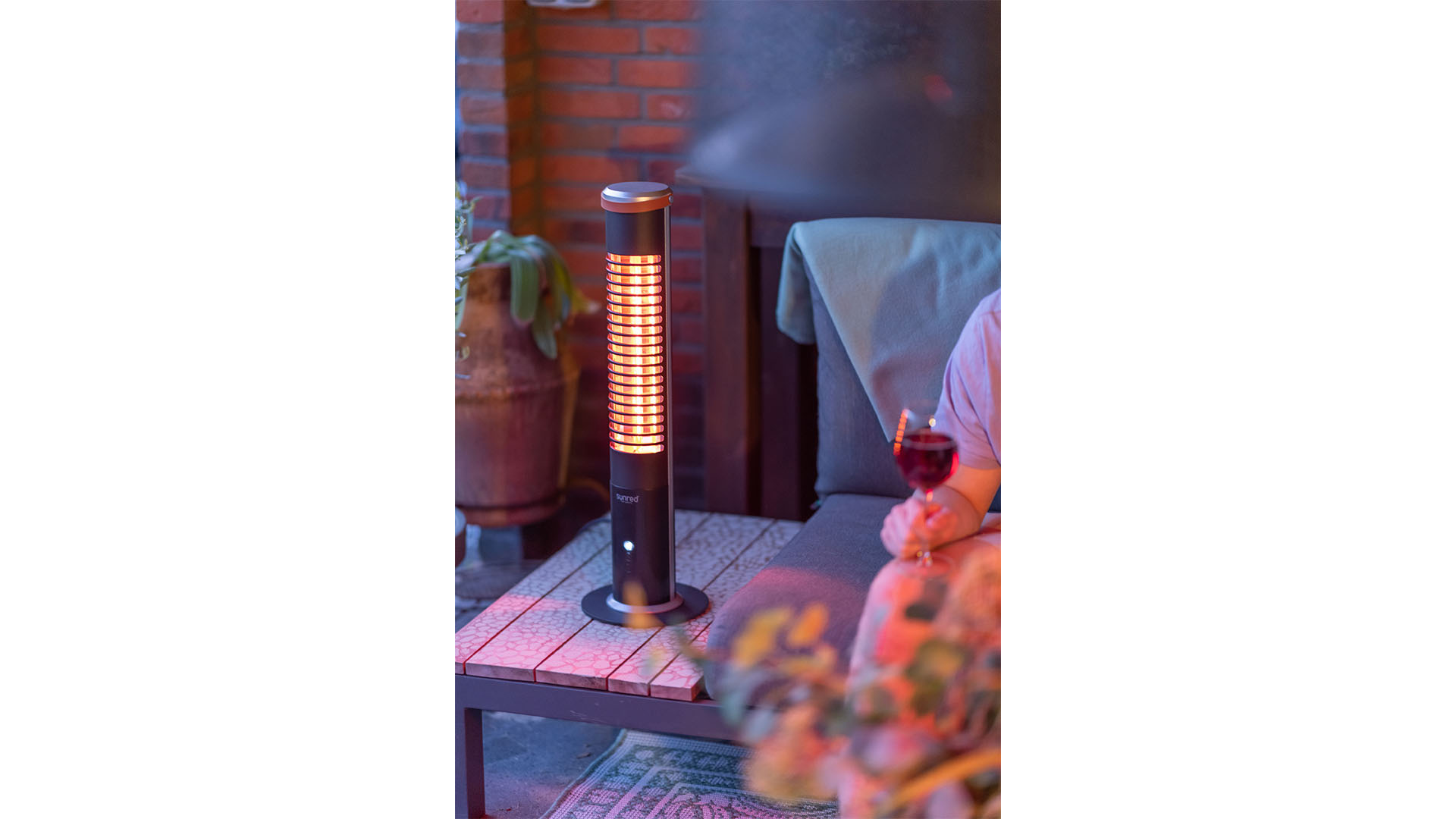 SUNRED Terrasverwarmer Apollo Ultra Slim tafel zwart 1200 watt