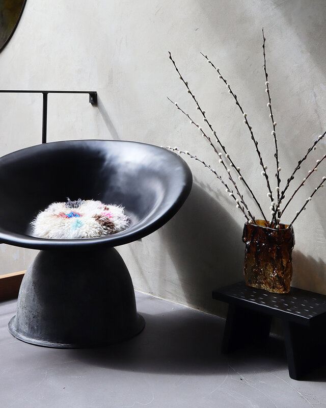 Raw Materials Amsterdam Bijzettafel | Mangohout | Zwart | B25 x H20 x L40 cm
