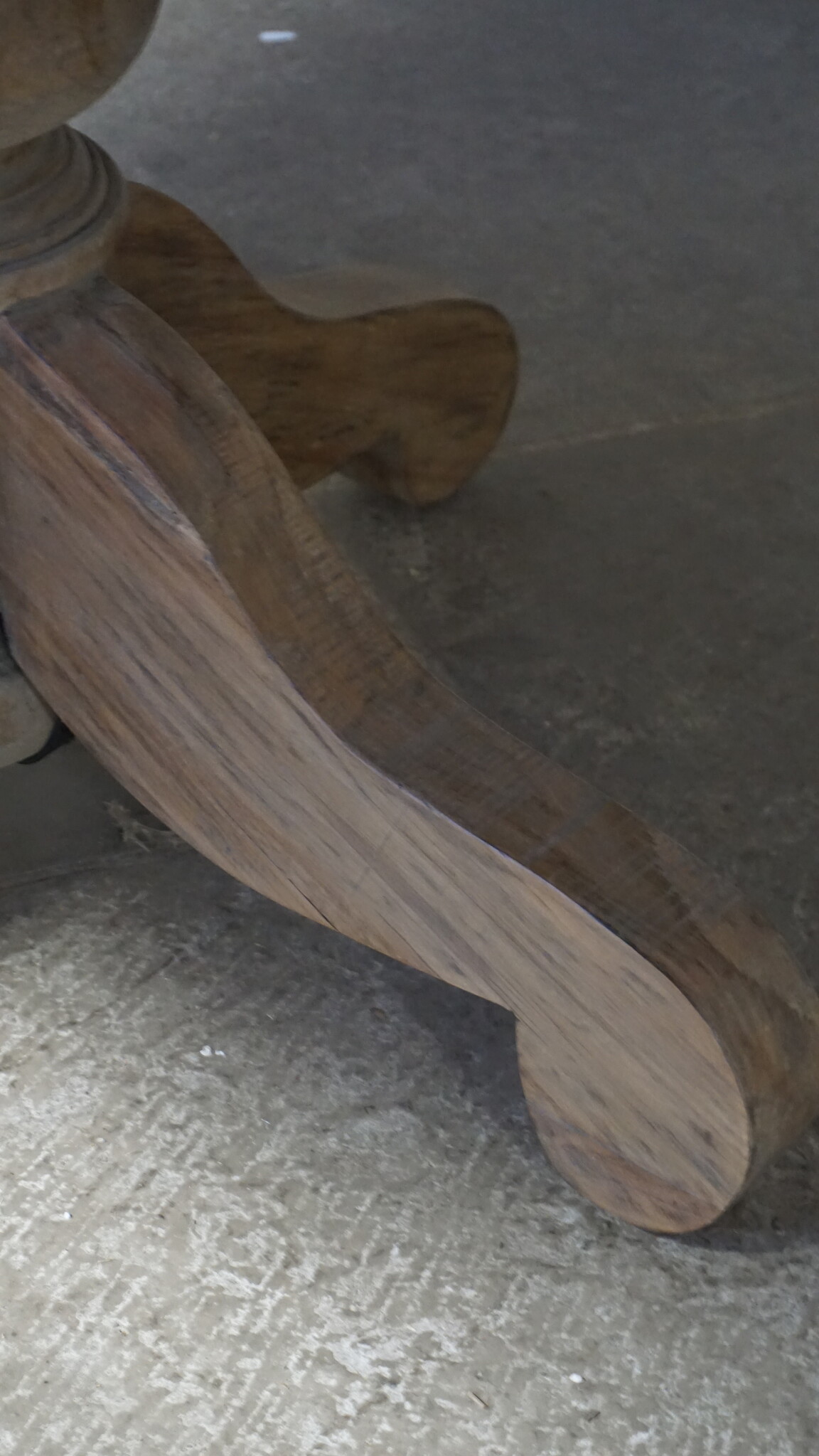 Rene Houtman Eetkamertafel | Rond | Bruin | H78 x D140 cm