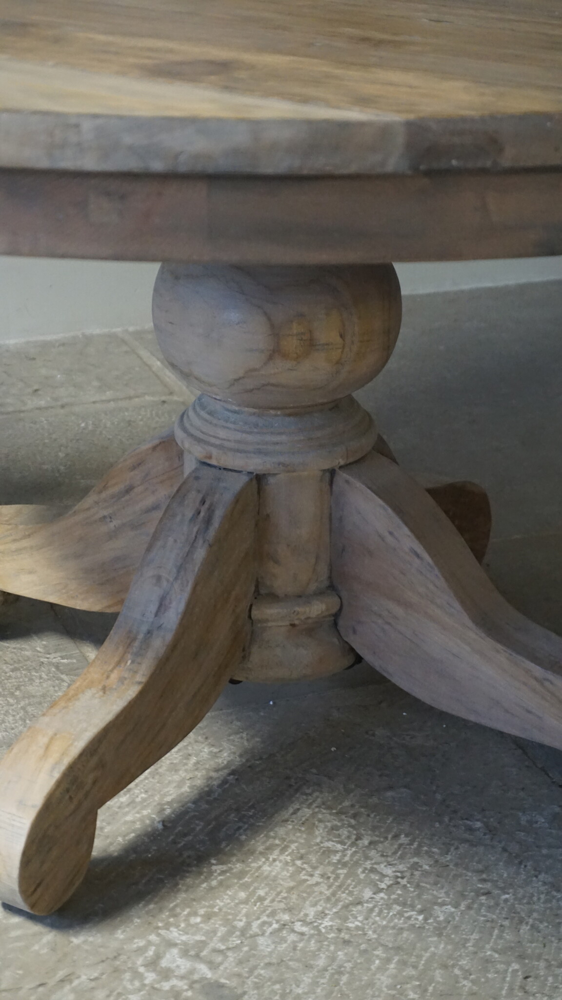 Rene Houtman Eetkamertafel | Rond | Bruin | H70 x D150 cm