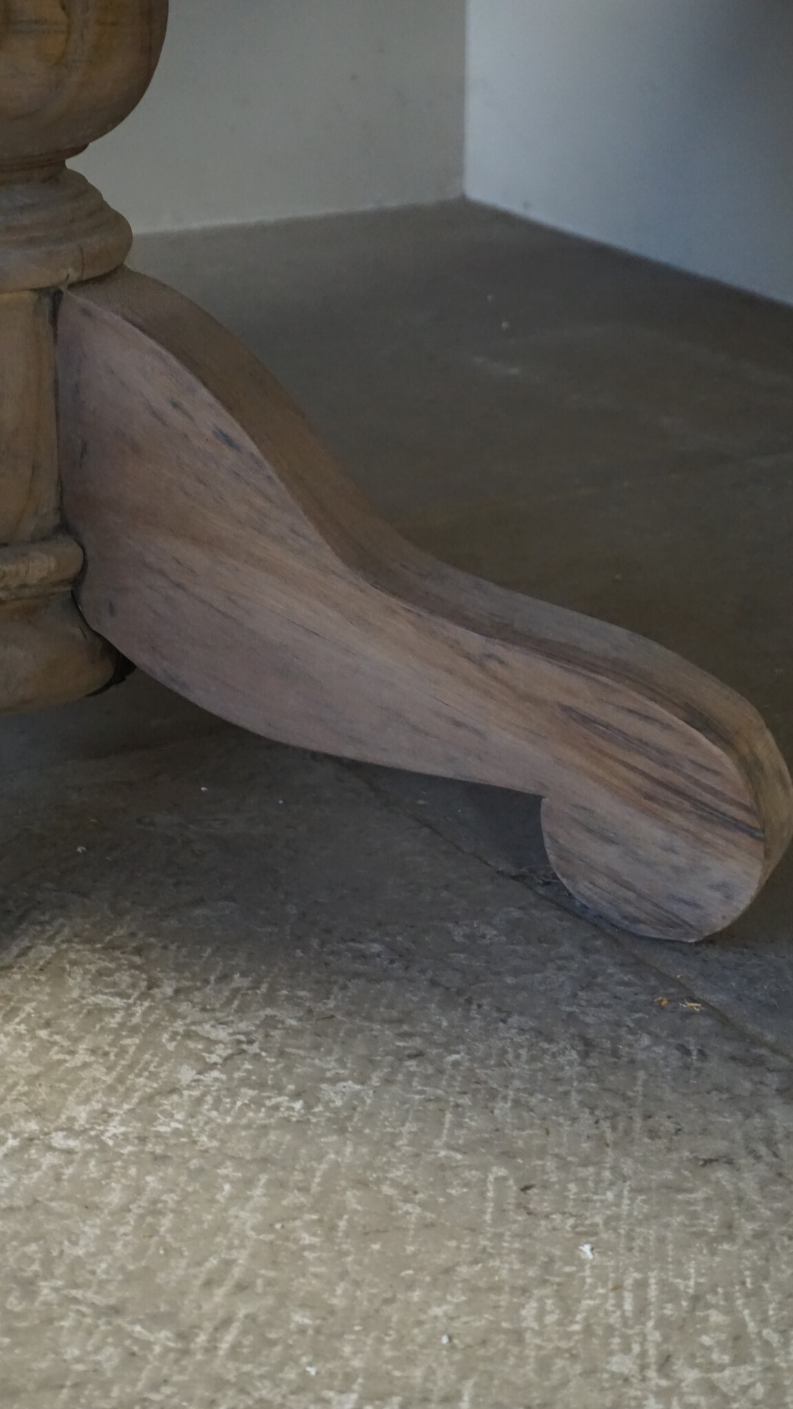 Rene Houtman Eetkamertafel | Rond | Bruin | H70 x D150 cm
