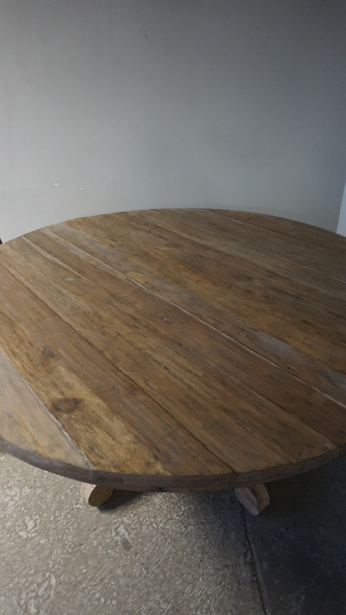 Rene Houtman Eetkamertafel | Rond | Bruin | H70 x D150 cm