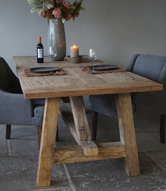 Rene Houtman Oud Eikenhouten Tafel | Nr 1 | L250 x D100 x H79 cm