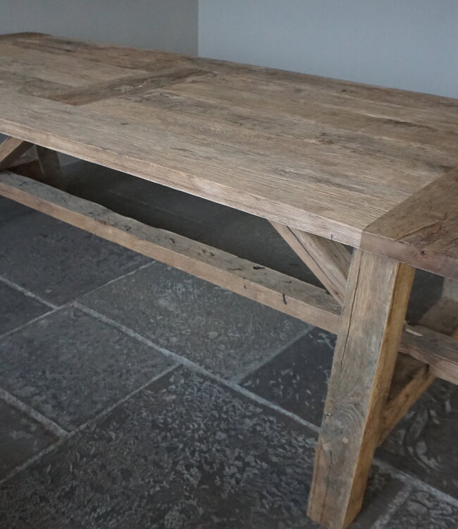 Rene Houtman Oud Eikenhouten Tafel | Nr 1 | L250 x D100 x H79 cm