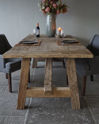 Rene Houtman Oud Eikenhouten Tafel | L253 x D101 x H78 cm