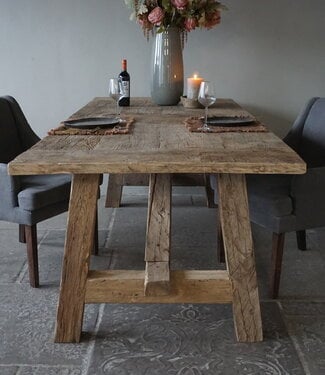 Rene Houtman Oud Eikenhouten Tafel | L253 x D101 x H78 cm