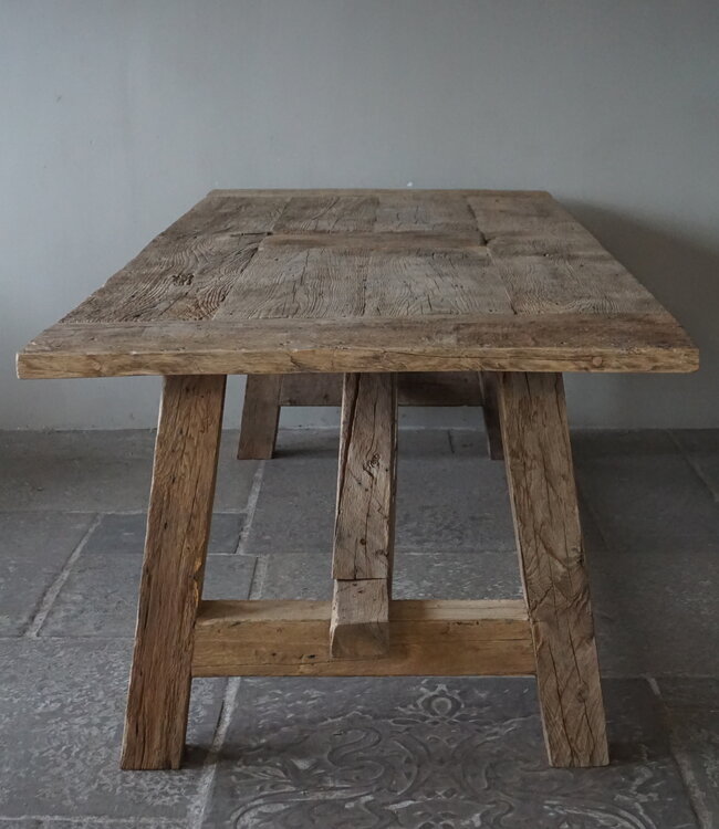 Rene Houtman Oud Eikenhouten Tafel | L253 x D101 x H78 cm