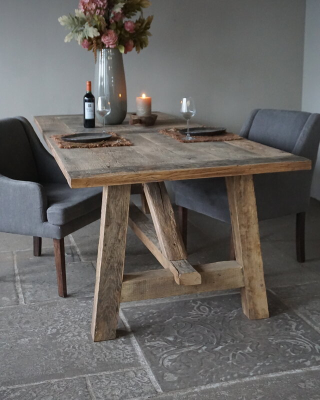 Rene Houtman Oud Eikenhouten Tafel | Nr 2 | L250 x D100 x H79 cm