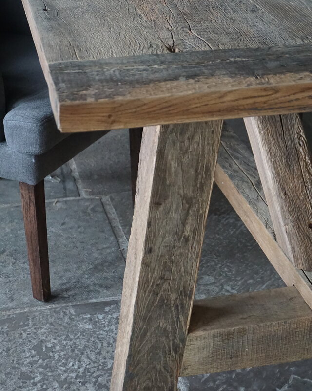 Rene Houtman Oud Eikenhouten Tafel | Nr 2 | L250 x D100 x H79 cm