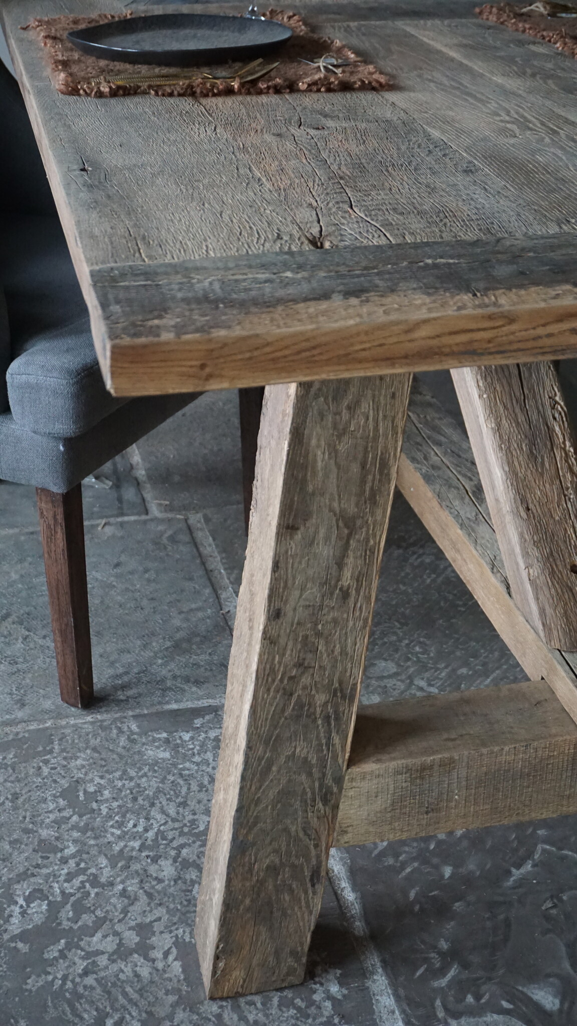 Rene Houtman Oud Eikenhouten Tafel | Nr 2 | L250 x D100 x H79 cm