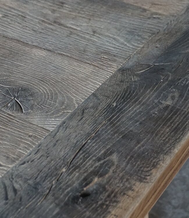Rene Houtman Oud Eikenhouten Tafel | Nr 2 | L250 x D100 x H79 cm