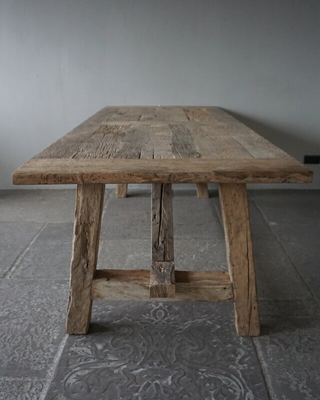 Rene Houtman Oud Eikenhouten Tafel | L252 x D100 x H78 cm