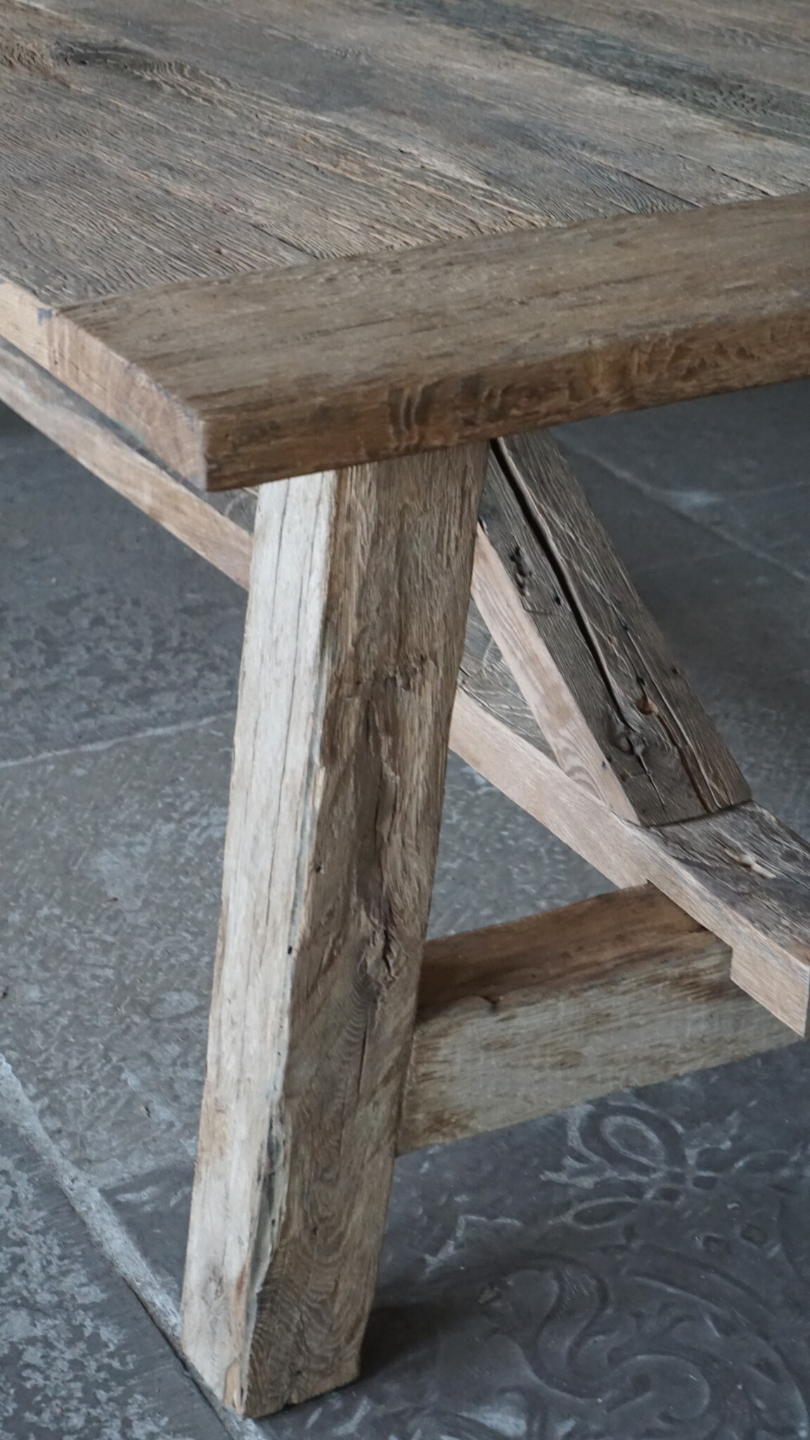 Rene Houtman Oud Eikenhouten Tafel | L252 x D100 x H78 cm