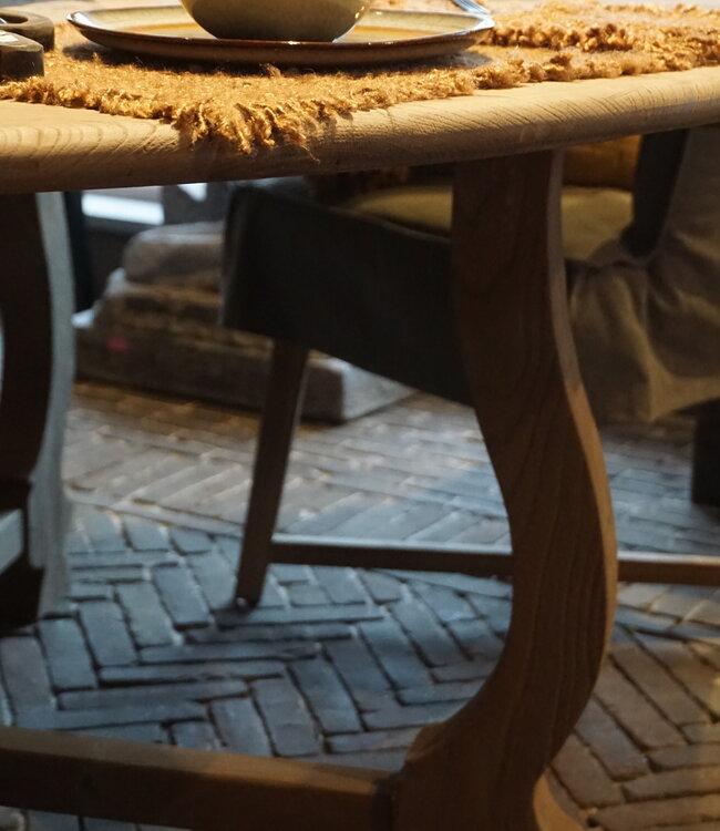 Rene Houtman Ronde Tafel | Olmhout | H76 x D175 cm