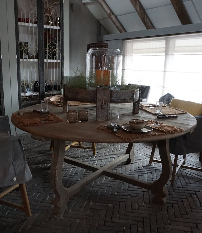 Rene Houtman Ronde Tafel | Olmhout | H76 x D175 cm