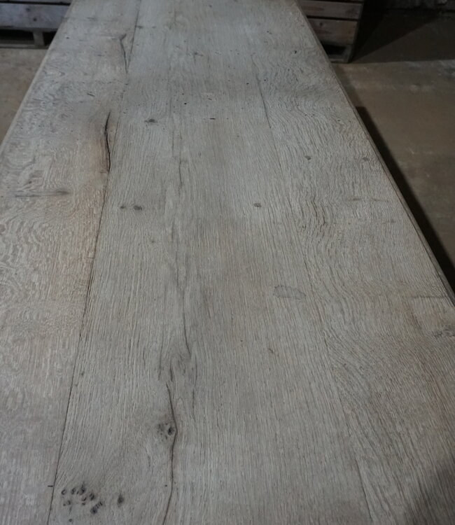 Rene Houtman Eiken Tafel Met Bolpoot | H75xB265xD90 cm