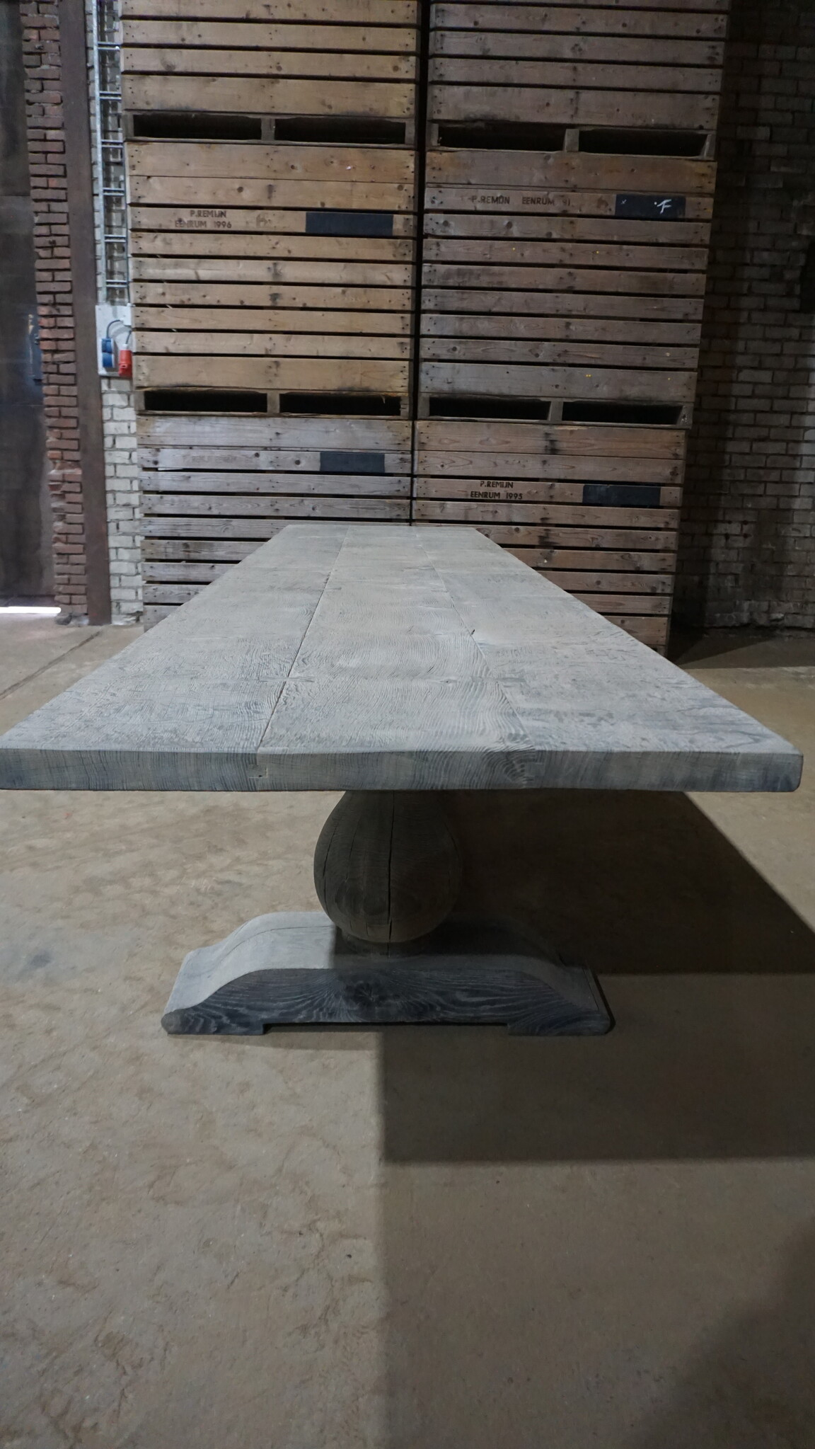 Rene Houtman Eiken Tafel bolpoot | H75xB375xD90 cm