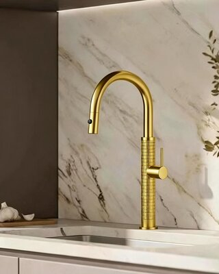 Rene Houtman Geborsteld gouden keukenkraan | H46,5 cm
