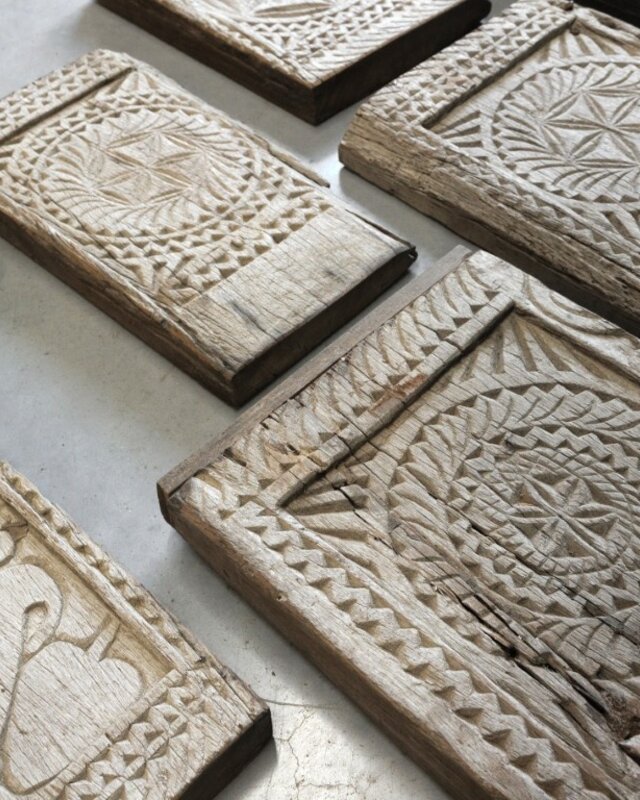 Be-Uniq Set/8 oude snijwerk panelen | India