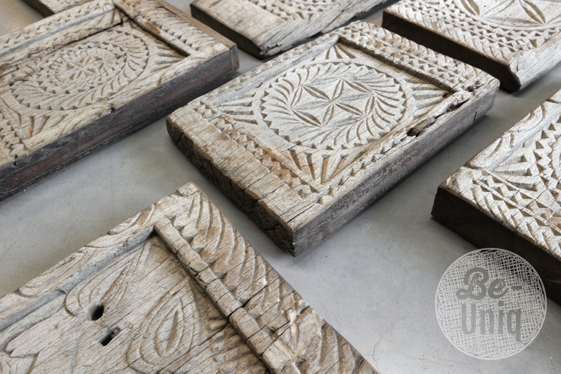 Be-Uniq Set/8 oude snijwerk panelen | India
