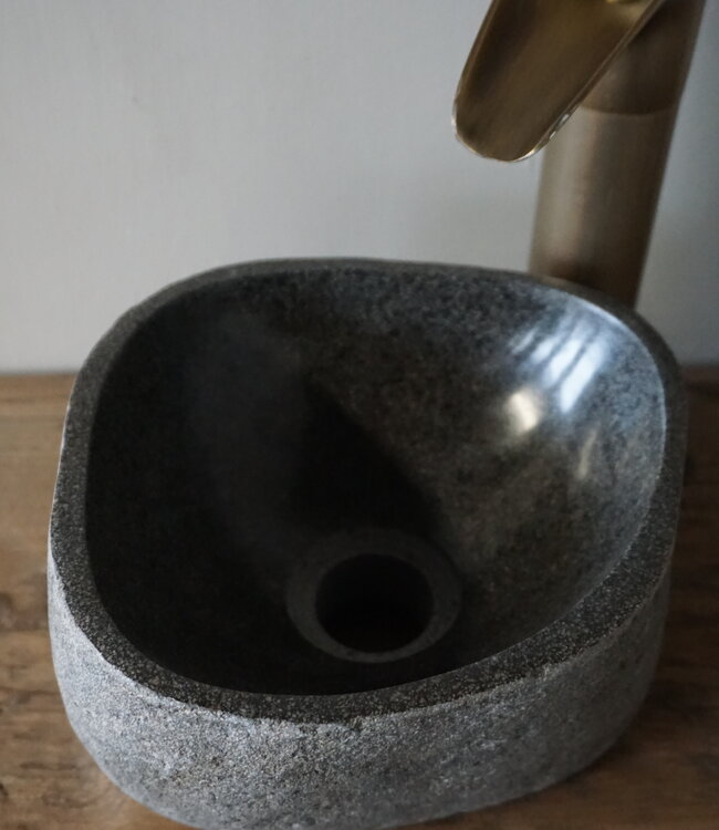Rene Houtman Kleine Stenen Waskom + Spoelgat | H12,5 x B21 x D20,5 cm