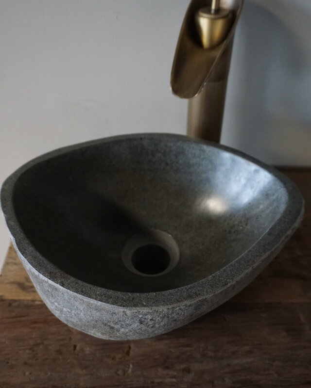 Rene Houtman Kleine Stenen Waskom + Spoelgat | H14 x B30 x D24 cm