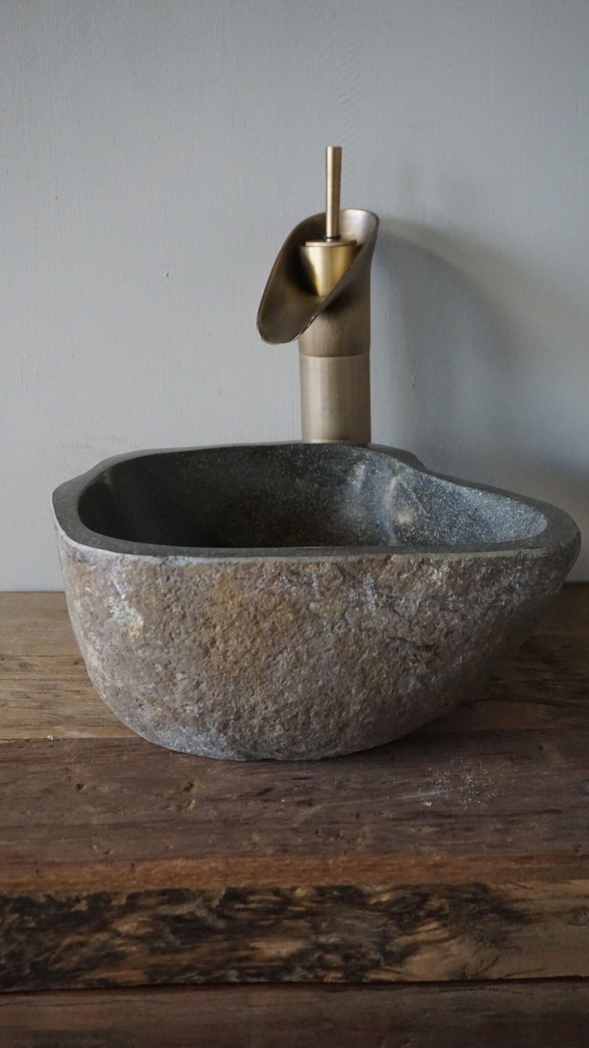 Rene Houtman Kleine Stenen Waskom + Spoelgat | H13 x B28 x D24 cm