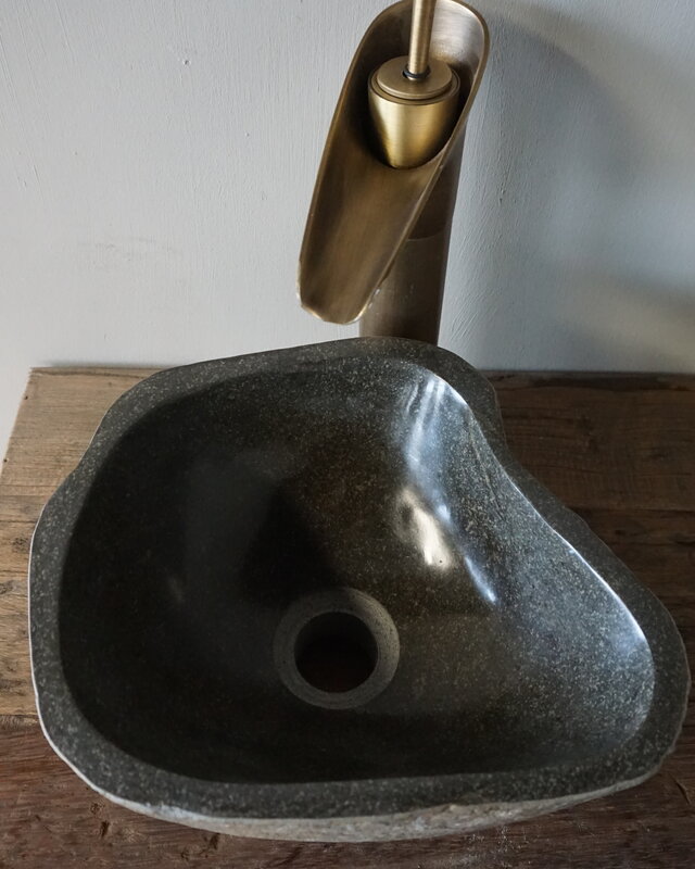 Rene Houtman Kleine Stenen Waskom + Spoelgat | H13 x B28 x D24 cm