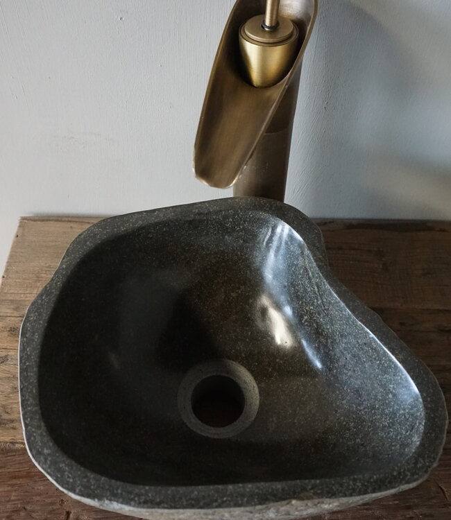 Rene Houtman Kleine Stenen Waskom + Spoelgat | H13 x B28 x D24 cm