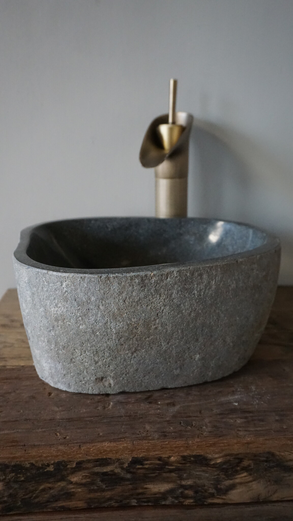 Rene Houtman Kleine Stenen Waskom + Spoelgat | H13 x B30 x D25,5 cm