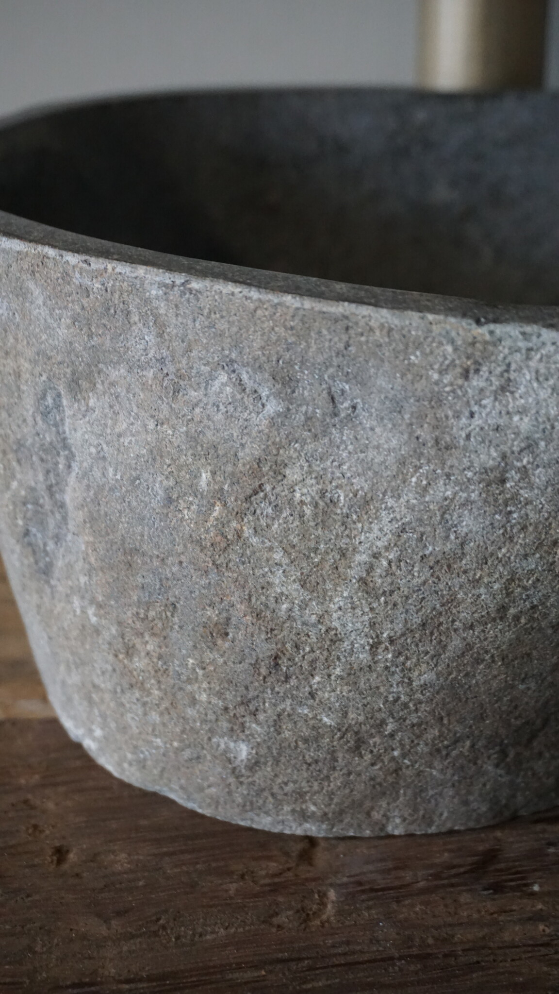 Rene Houtman Kleine Stenen Waskom + Spoelgat | H13,5 x B32 x D27 cm