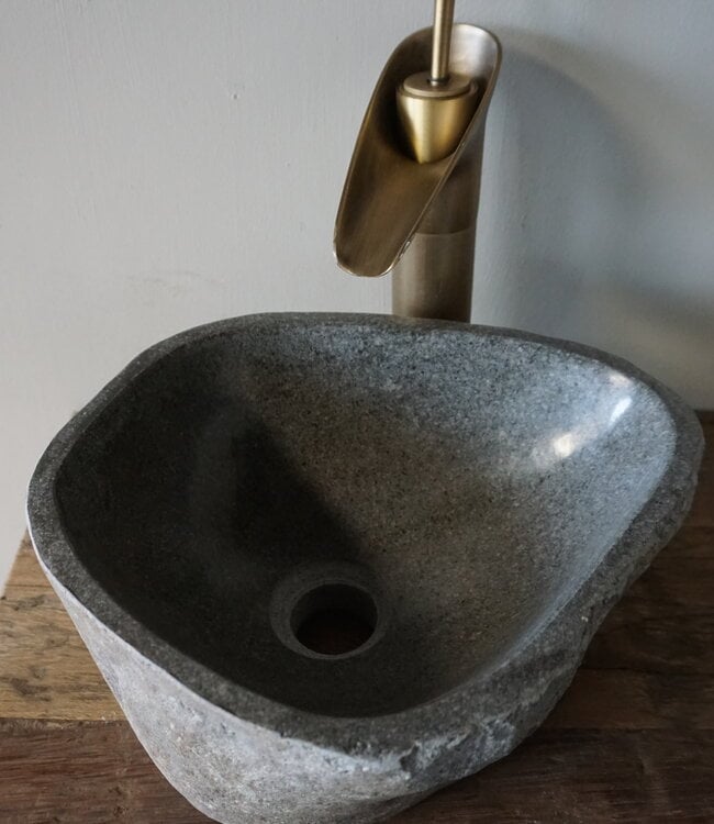 Rene Houtman Kleine Stenen Waskom + Spoelgat | H13,5 x B32 x D27 cm