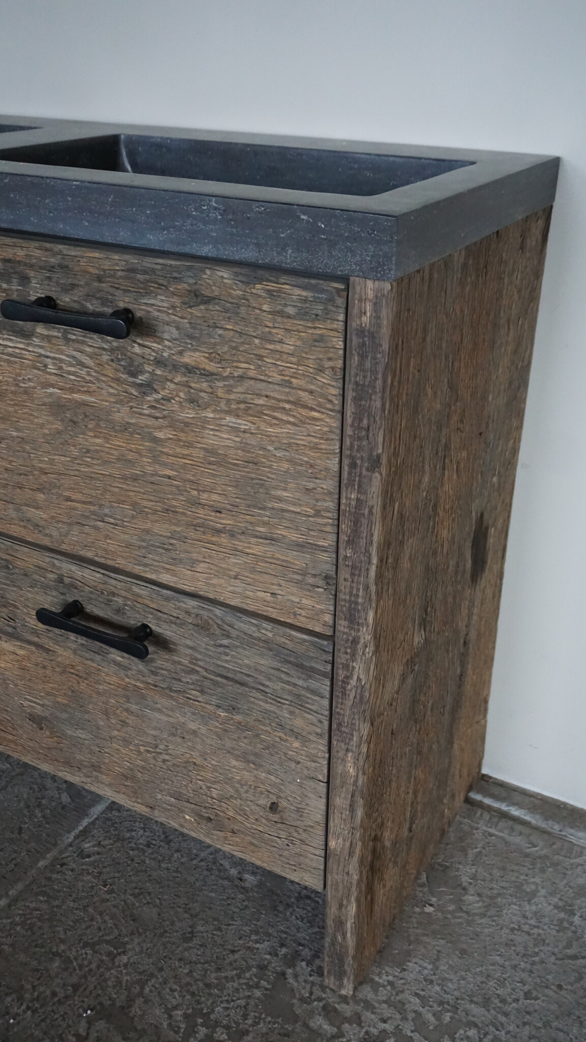 Rene Houtman Badmeubel Sita | Geborsteld Oud Eiken | H90xB120xD46 cm