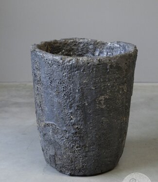 Be-Uniq Oude pot gietijzer | India | H47xB40xD40