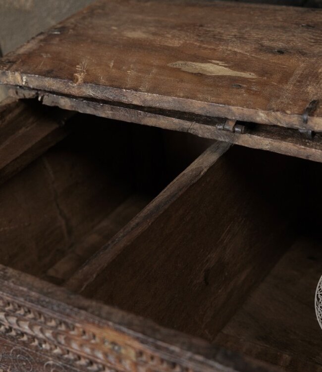 Be-Uniq Origineel oud Dauri kistje | India