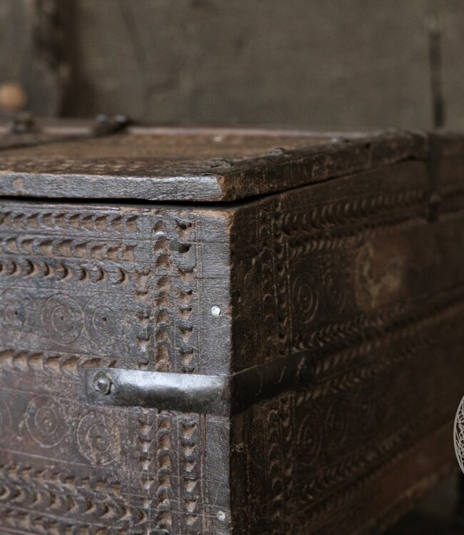 Be-Uniq Origineel oud Dauri kistje | India