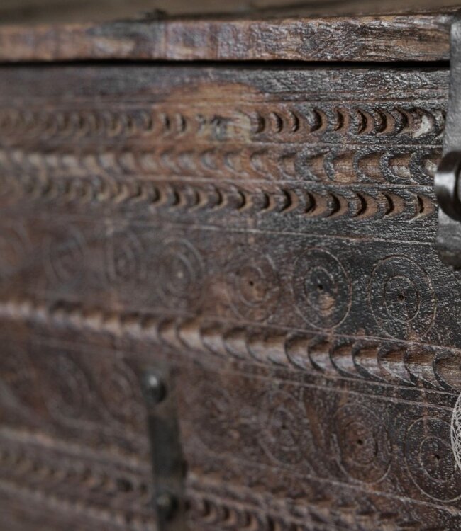 Be-Uniq Origineel oud Dauri kistje | India