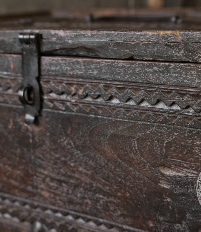 Be-Uniq Origineel oud Dauri kistje | India | H29 cm