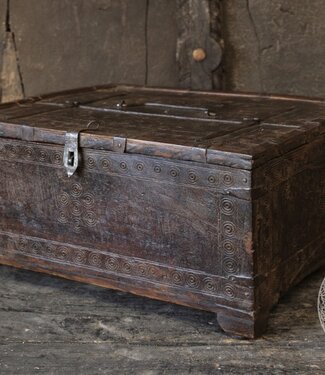 Be-Uniq Origineel oud Dauri kistje | India | H20 cm